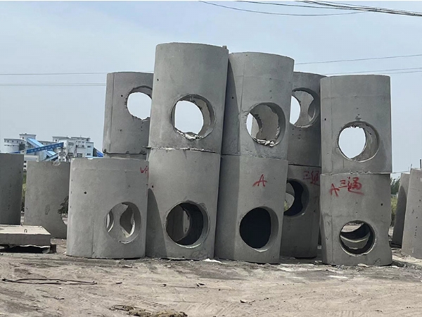 圆形水泥检查井